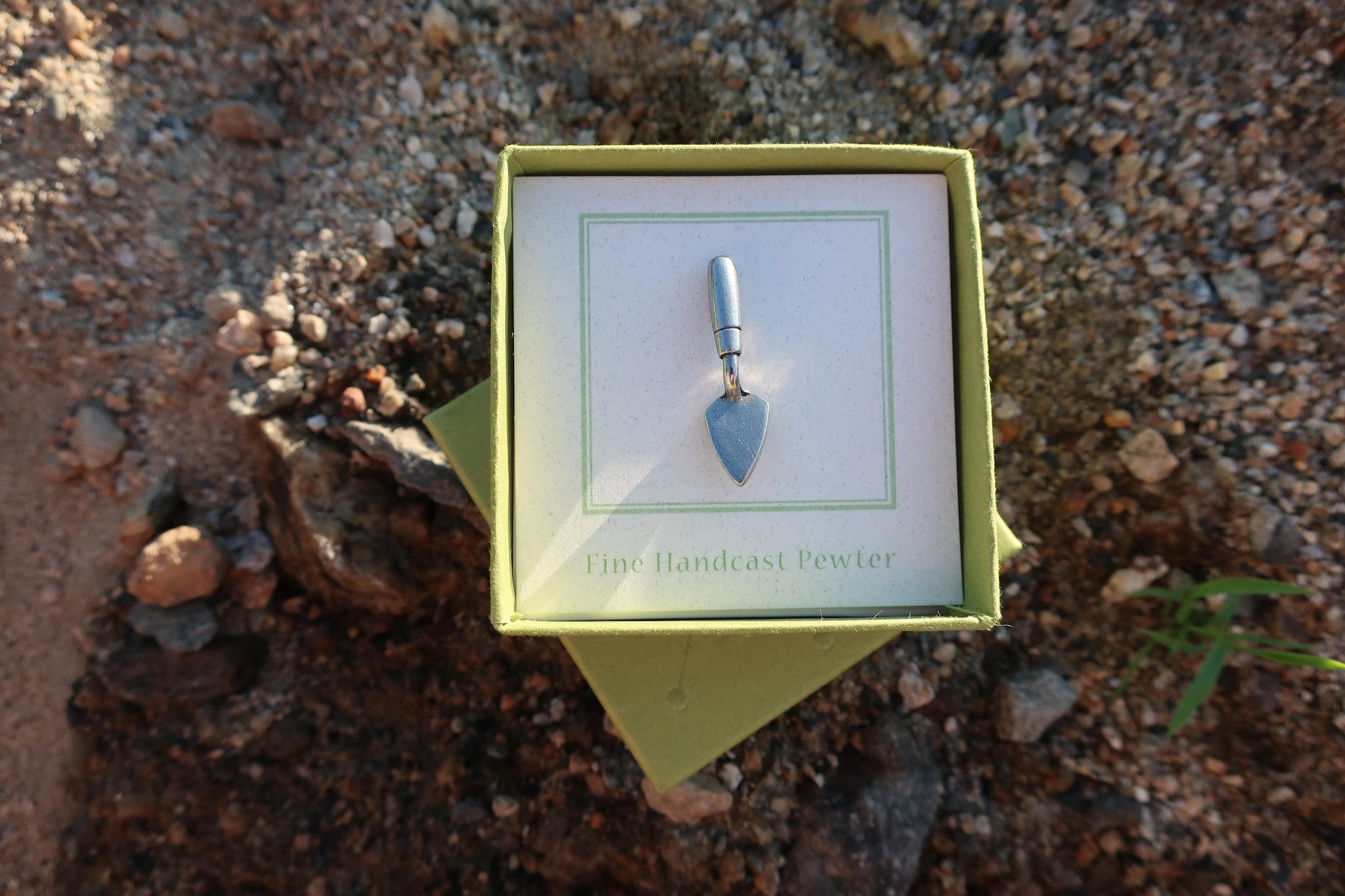 Glamorous Silver-Tone Lapel Pin | In Stock! | Warren Asher - Foto 14