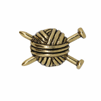 Knitting Needles Gold Lapel Pin | lapelpinplanet