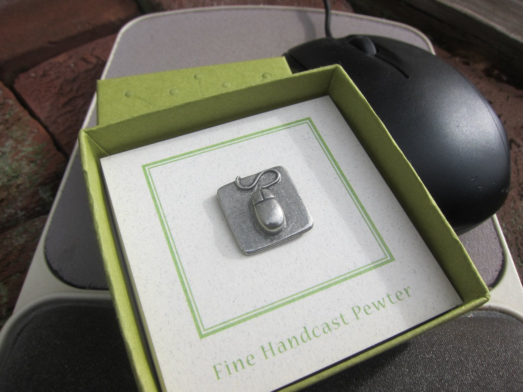 Computer Mouse Lapel Pin | Lapel Pin Planet – lapelpinplanet