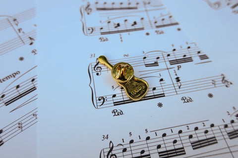 Acoustic Guitar Gold Lapel Pin