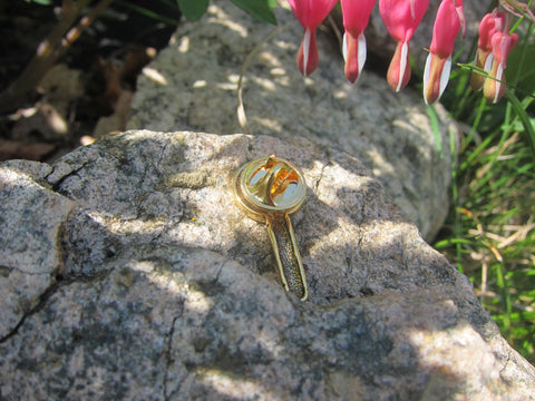 Magnifying Glass Gold Lapel Pin