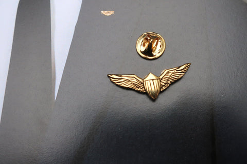 Pilot Wings Gold Lapel Pin