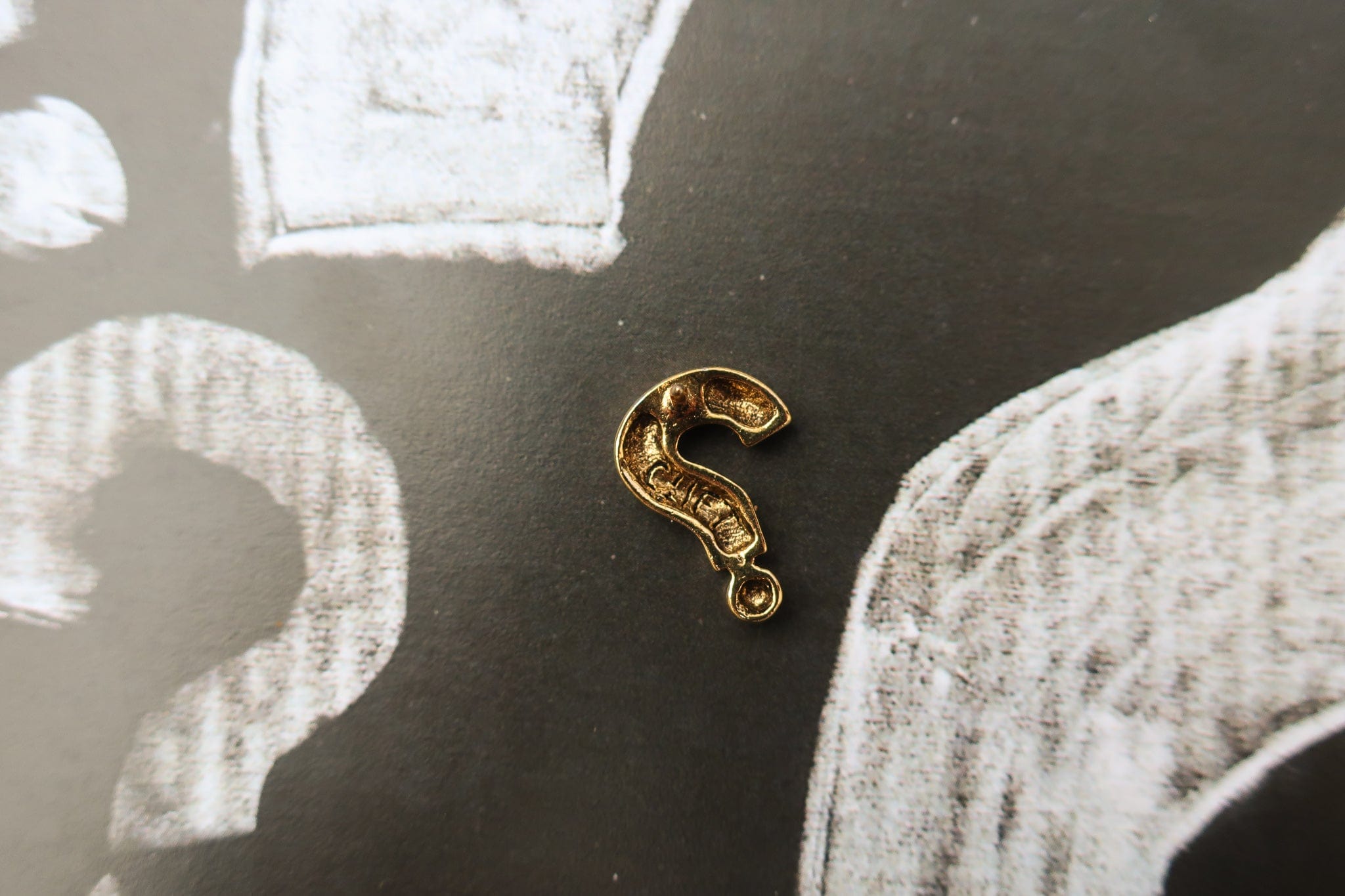 Question Mark Gold Lapel Pin