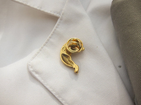 Stomach Gold Lapel Pin