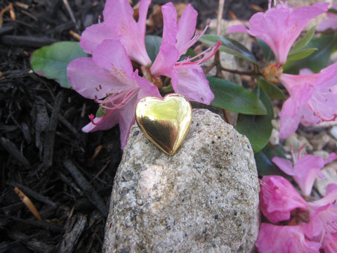 Heart Gold Lapel Pin