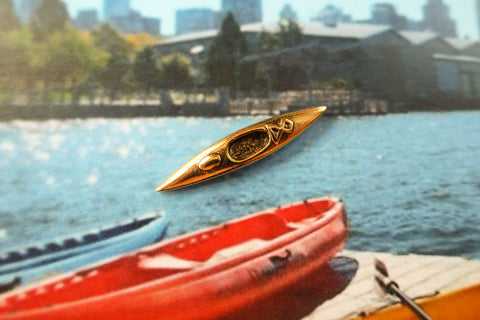 Kayak Gold Lapel Pin