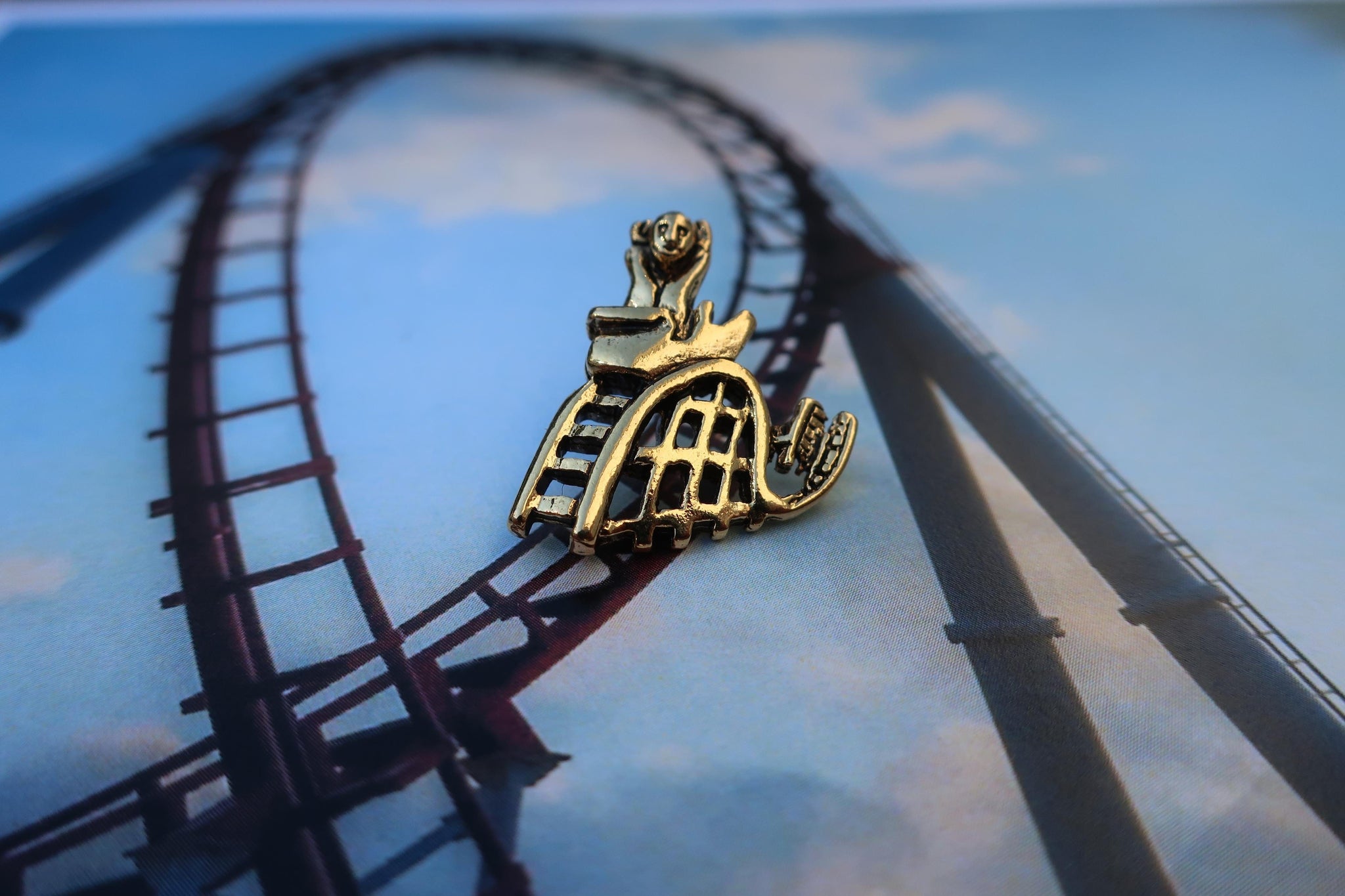 Roller Coaster Gold Lapel Pin – lapelpinplanet