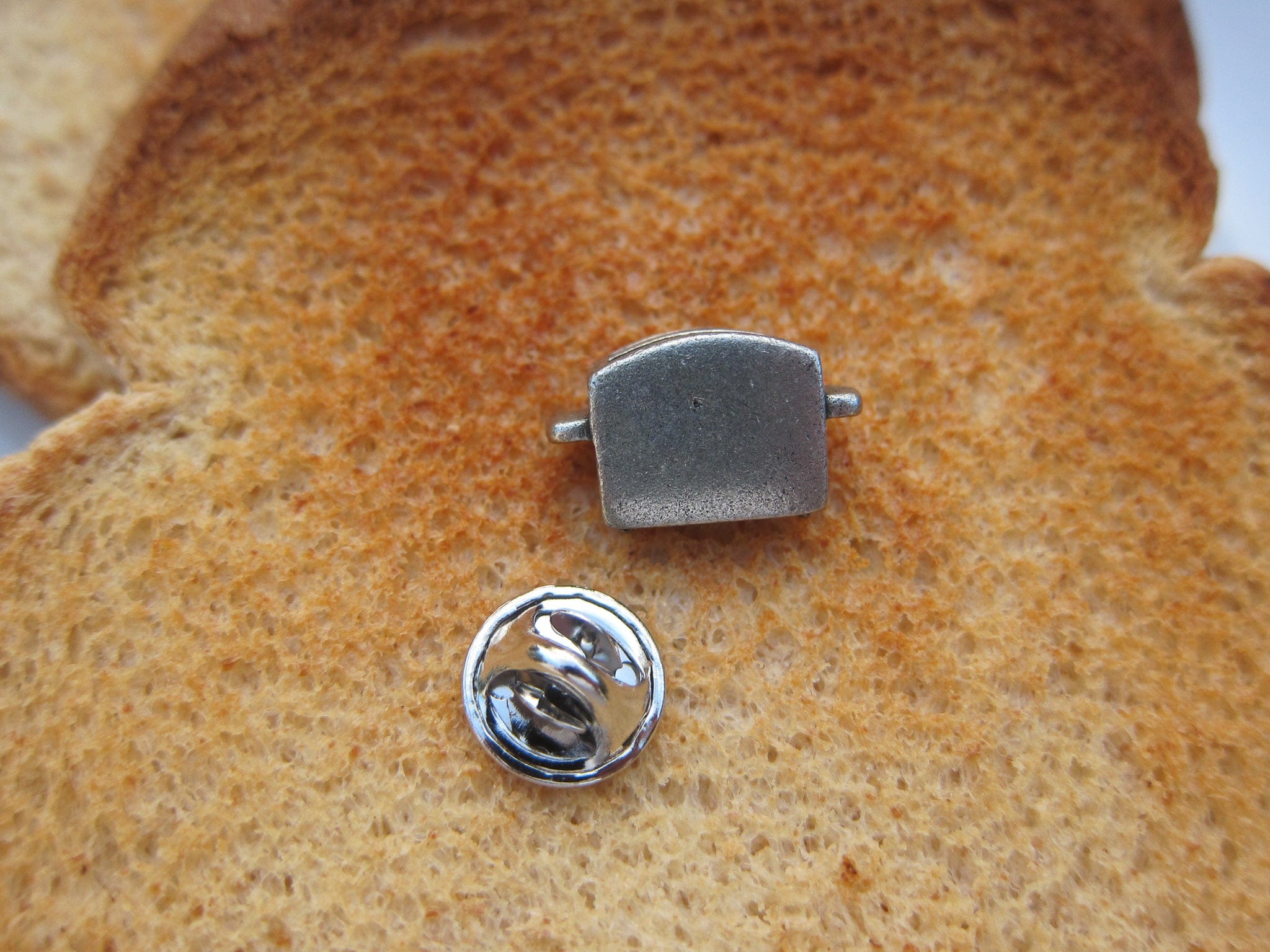 Toaster Lapel Pin – lapelpinplanet