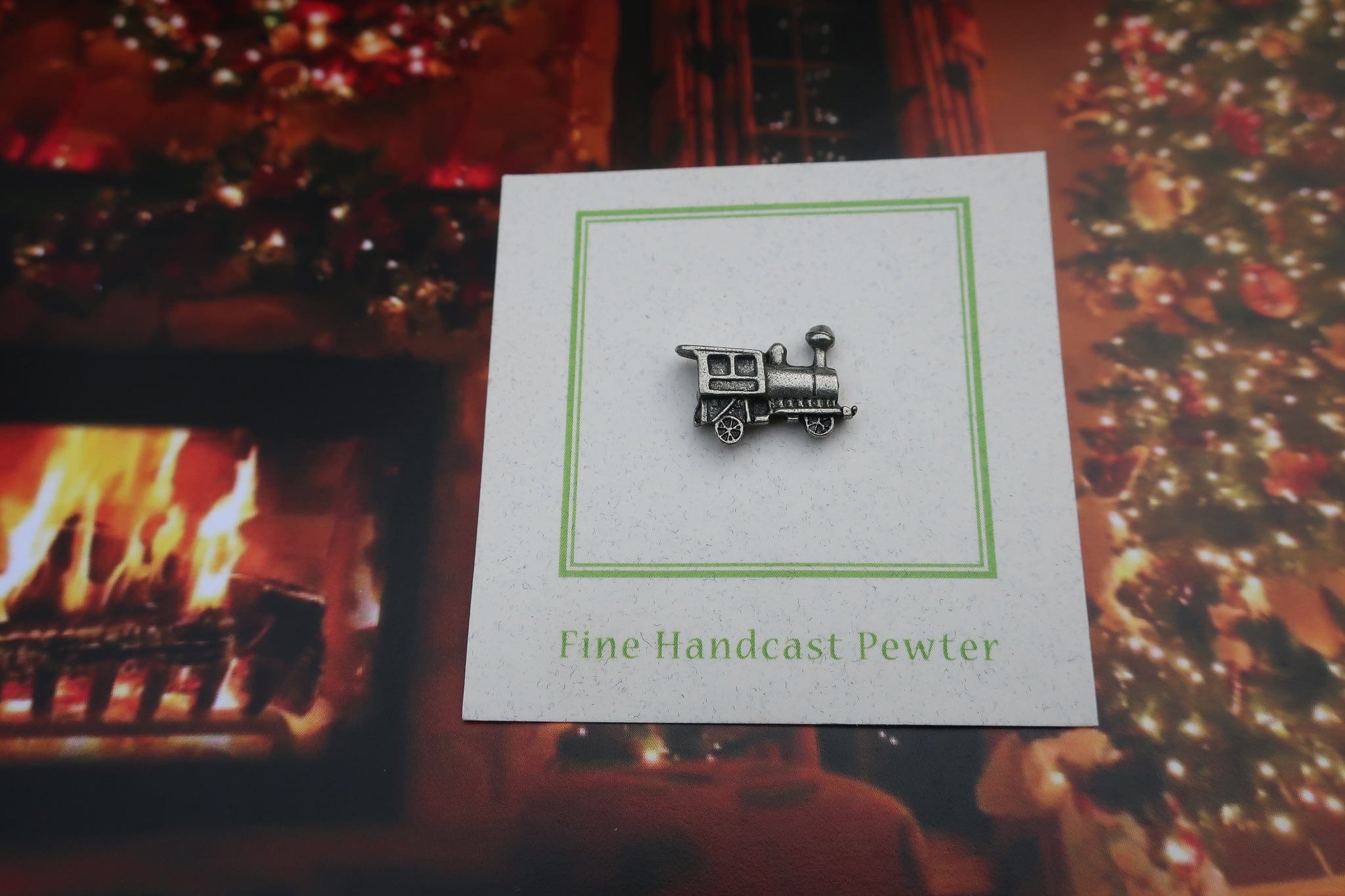 Train Lapel Pin – lapelpinplanet
